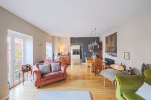 Photo 24- click for photo gallery